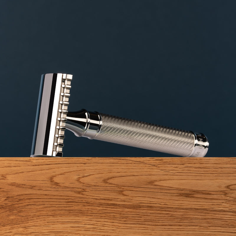 MÜHLE R1 Grande Stainless Steel Open Comb Safety Razor